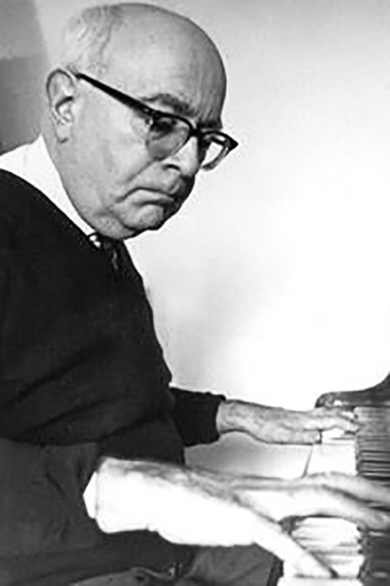 Adorno - Es gibt kein richtiges Leben im falschen Backdrop