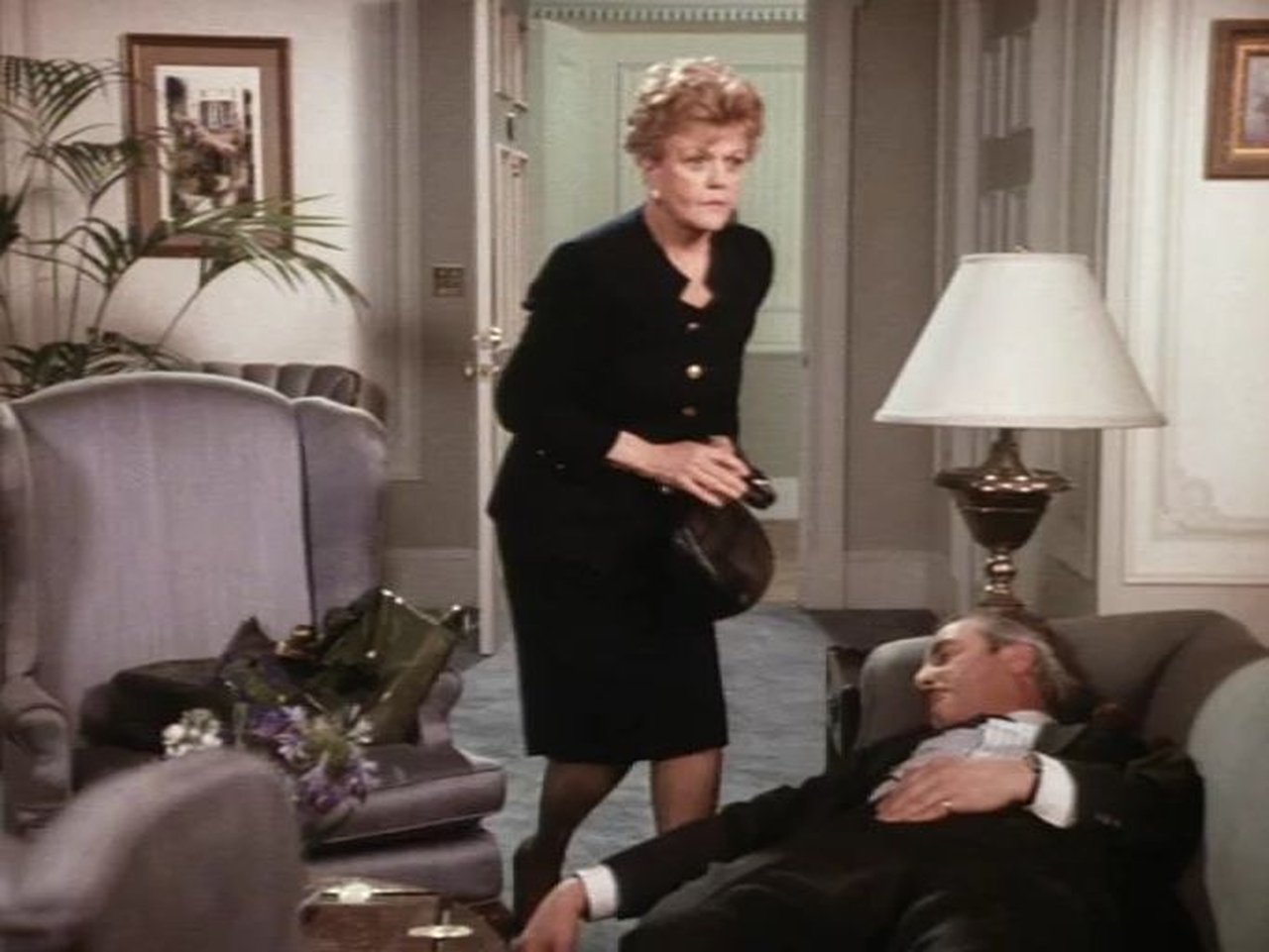 Murder, She Wrote - Season 8 Episode 15 : Tinker, Tailor, Liar, Thief