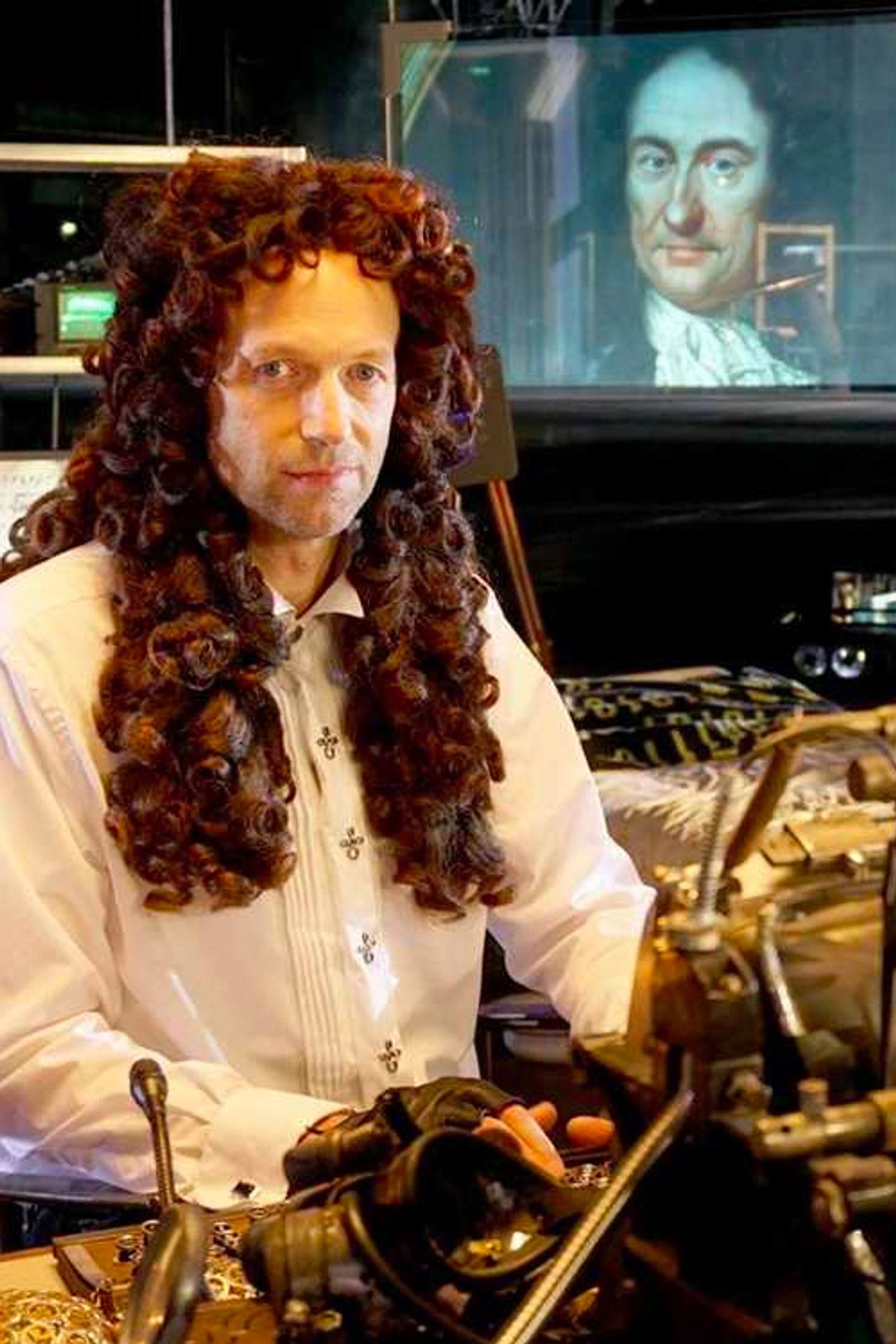 Leibniz: Auf der Suche nach der Weltformel Backdrop