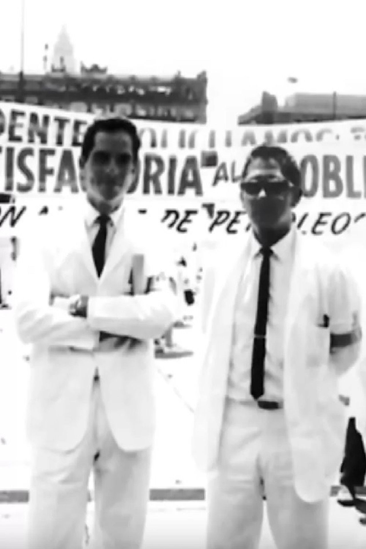 La revuelta de las batas blancas poster