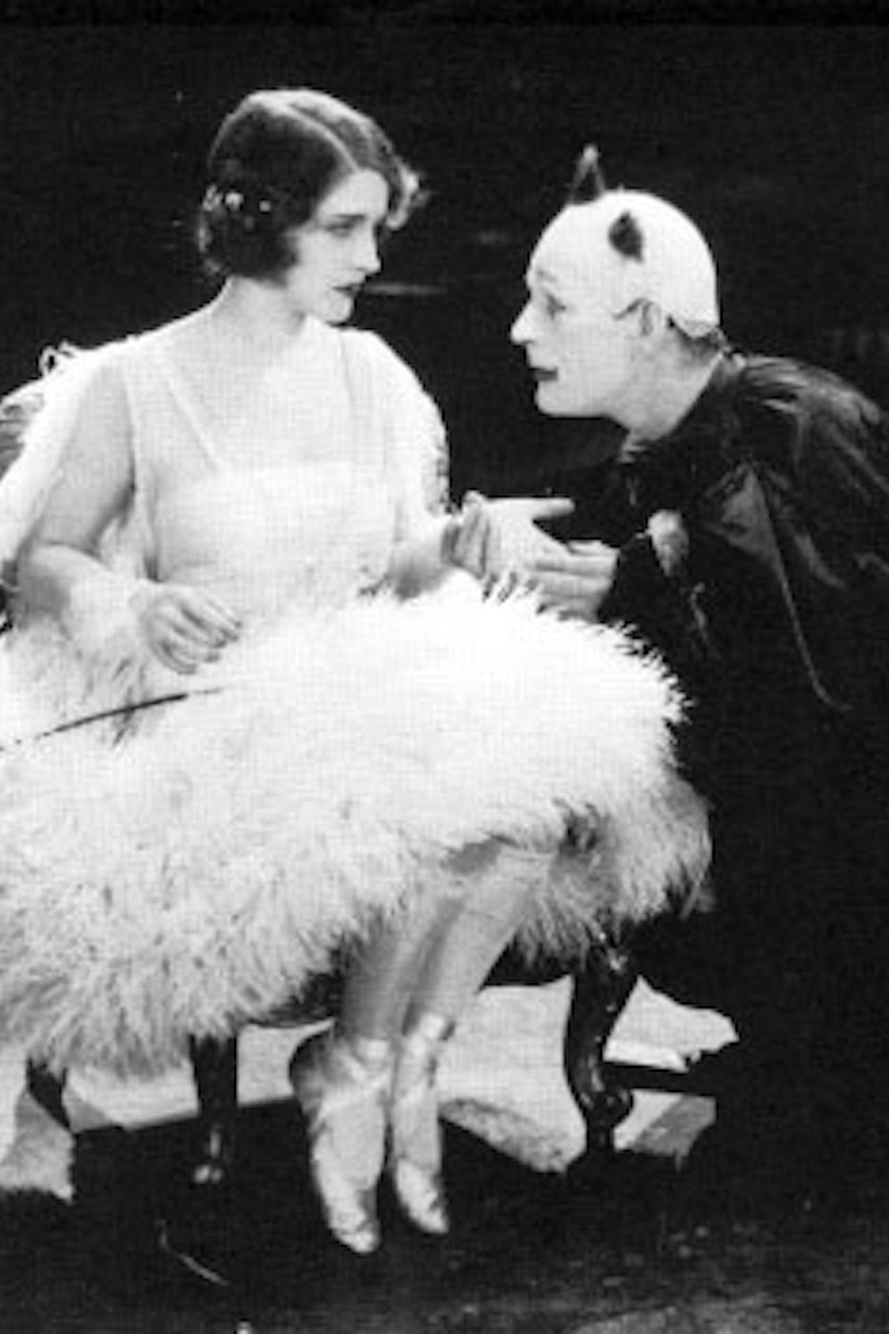 Blondie: Good Boys Backdrop