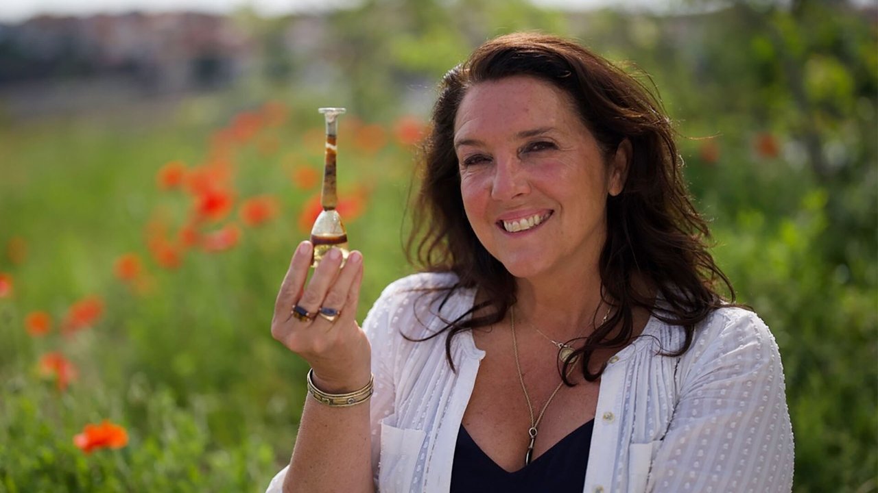 Bettany Hughes' Treasures of the World - Season 4 Episode 6 : Oman: Shaped by the Sea