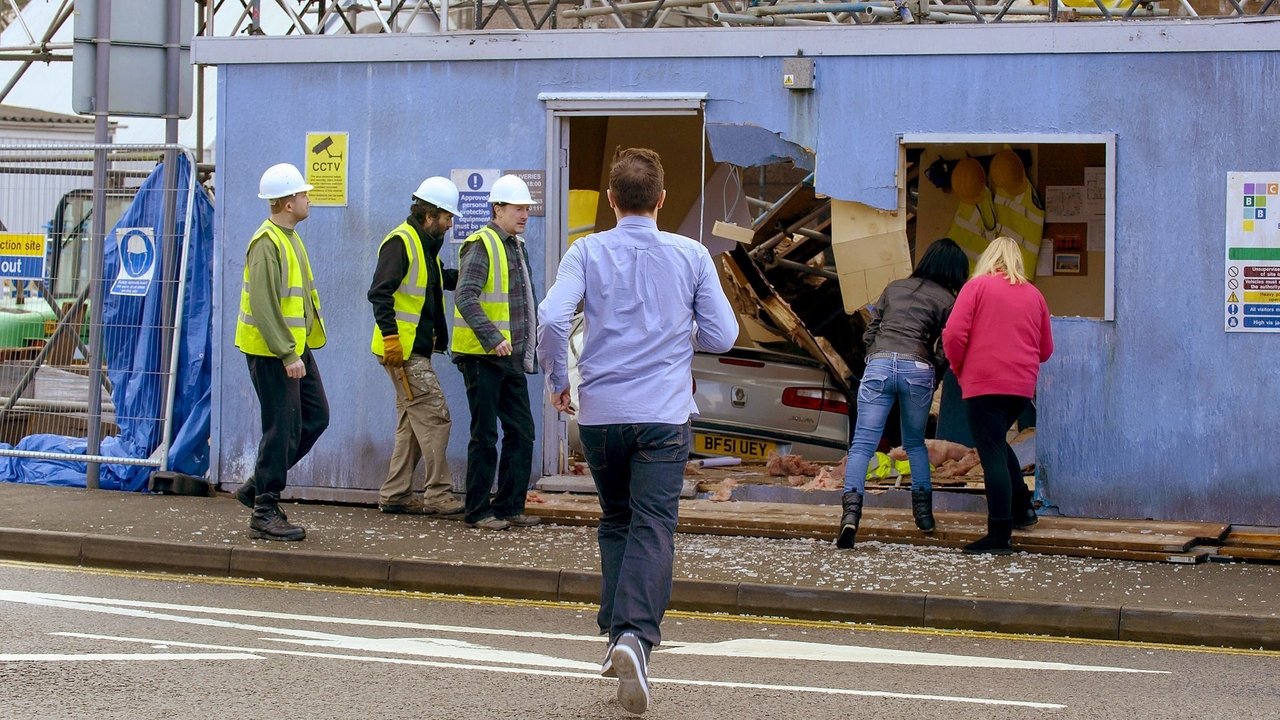 Casualty - Season 28 Episode 37 : Games for the Boys