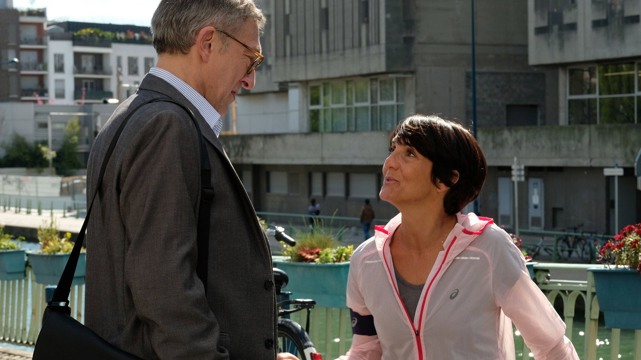 Immagine di copertina del trailer di La felicità degli altri...