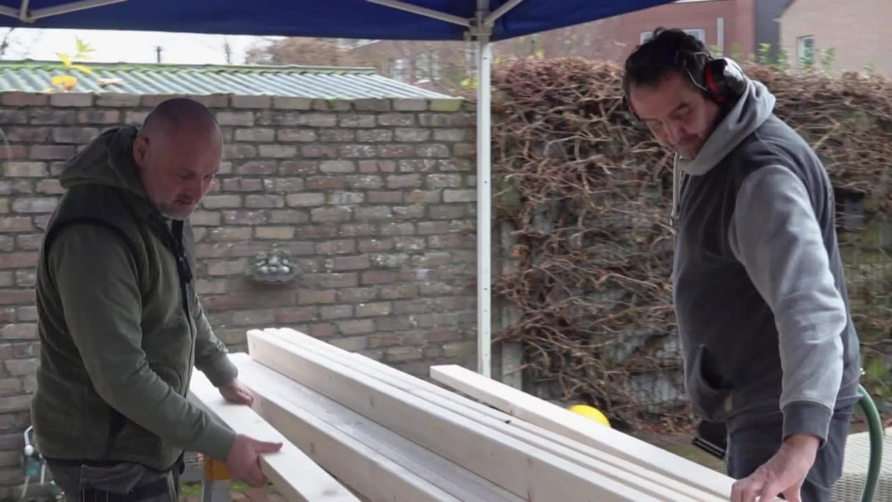 Uitstel Van Executie: Met Raad En Daad — Épisode 5