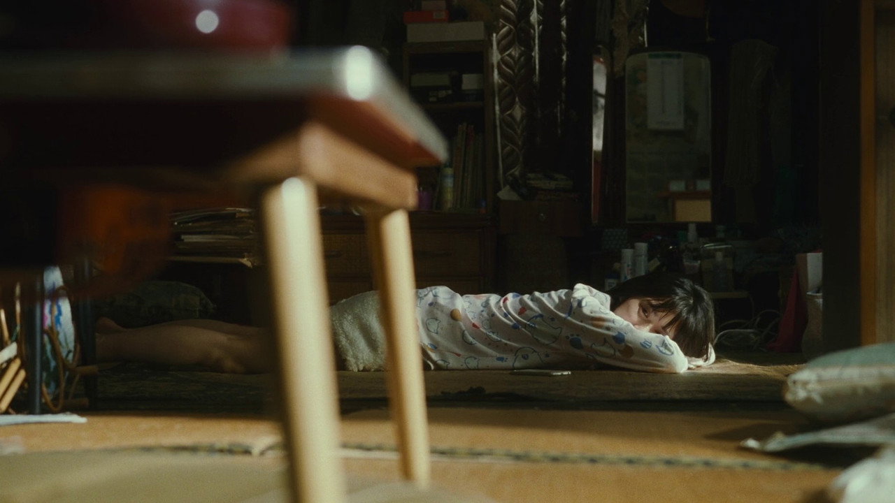 Shoplifters background 91