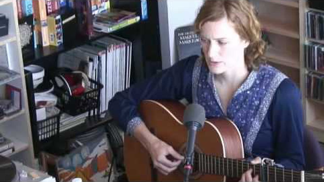 NPR Tiny Desk Concerts - Season 1 Episode 1 : Laura Gibson