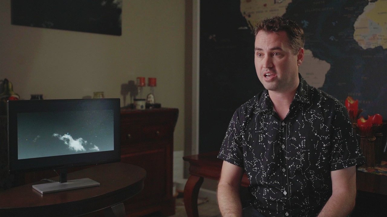The Proof Is Out There - Season 5 Episode 7 : First Bigfoot Photo, Howl of the Beast, and UFO at Coronation