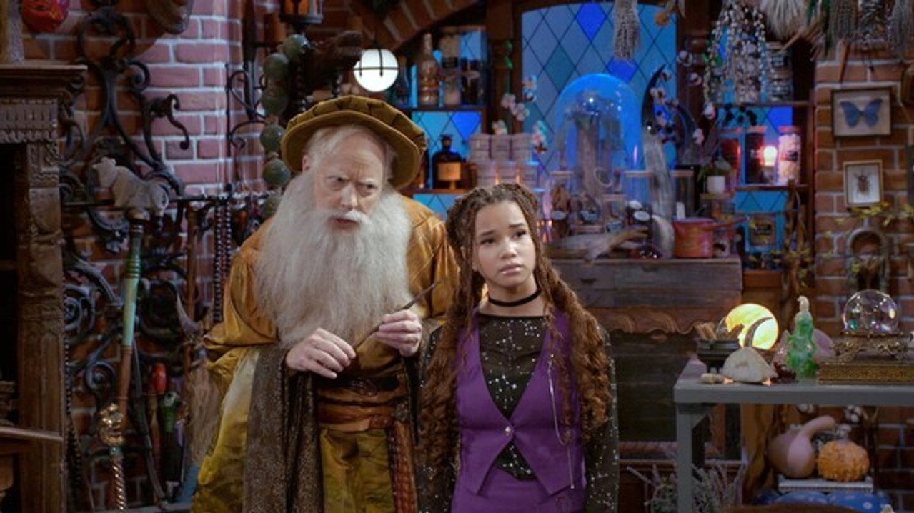 Wizards Beyond Waverly Place Scene 2