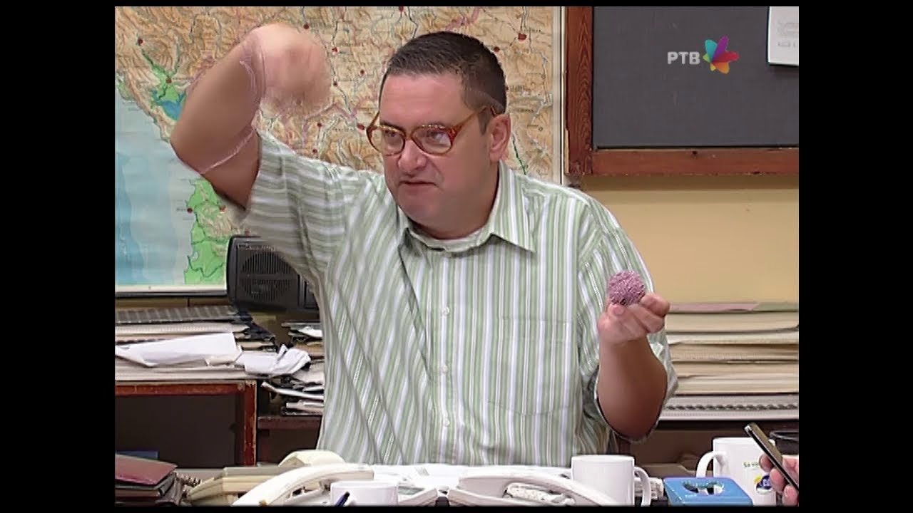 Government Job - Season 7 Episode 17 : 1099 Superheroji