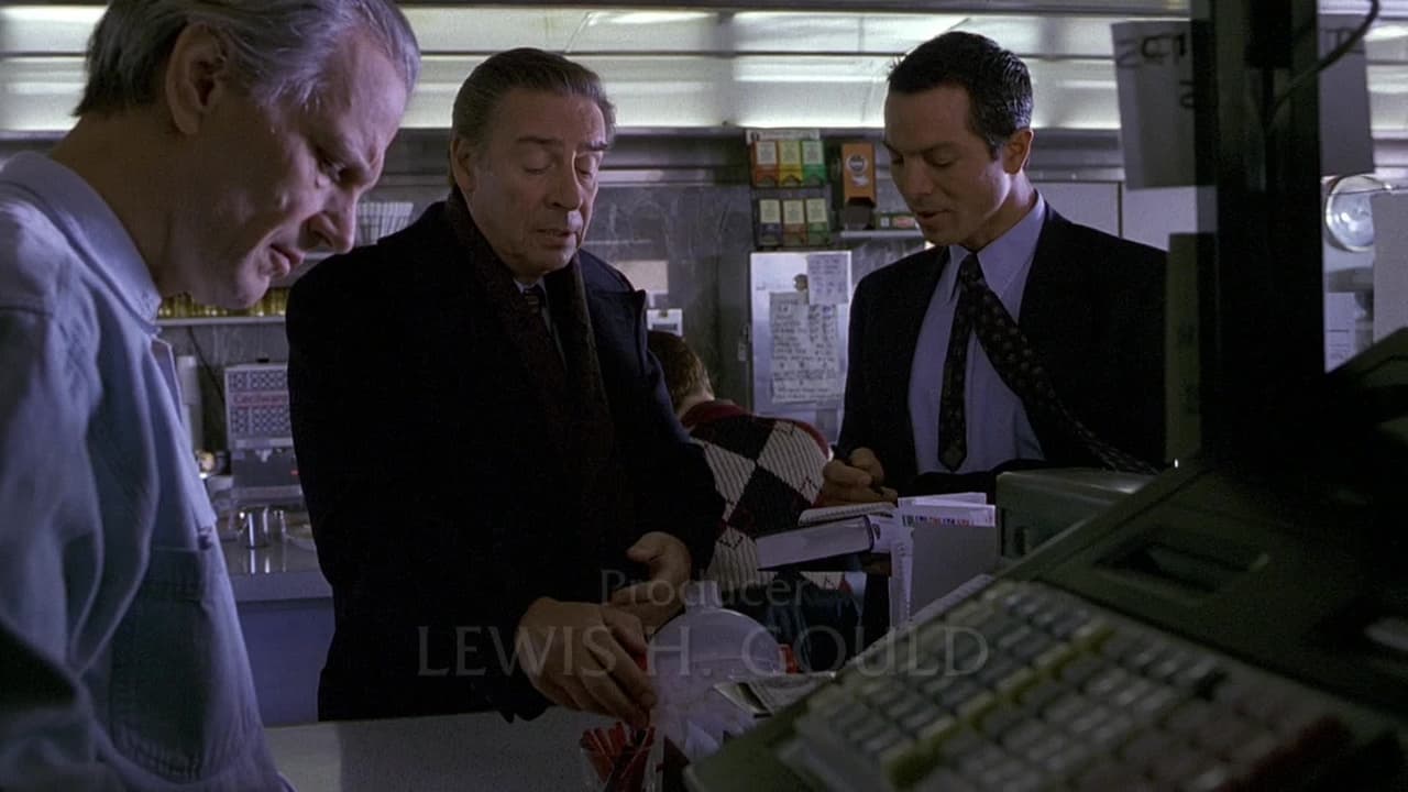 Law & Order - Season 7 Episode 20 : We Like Mike