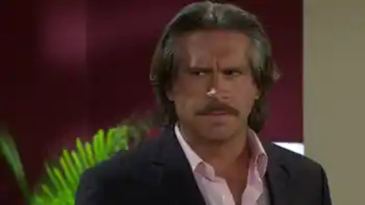 Una familia con suerte backdrop