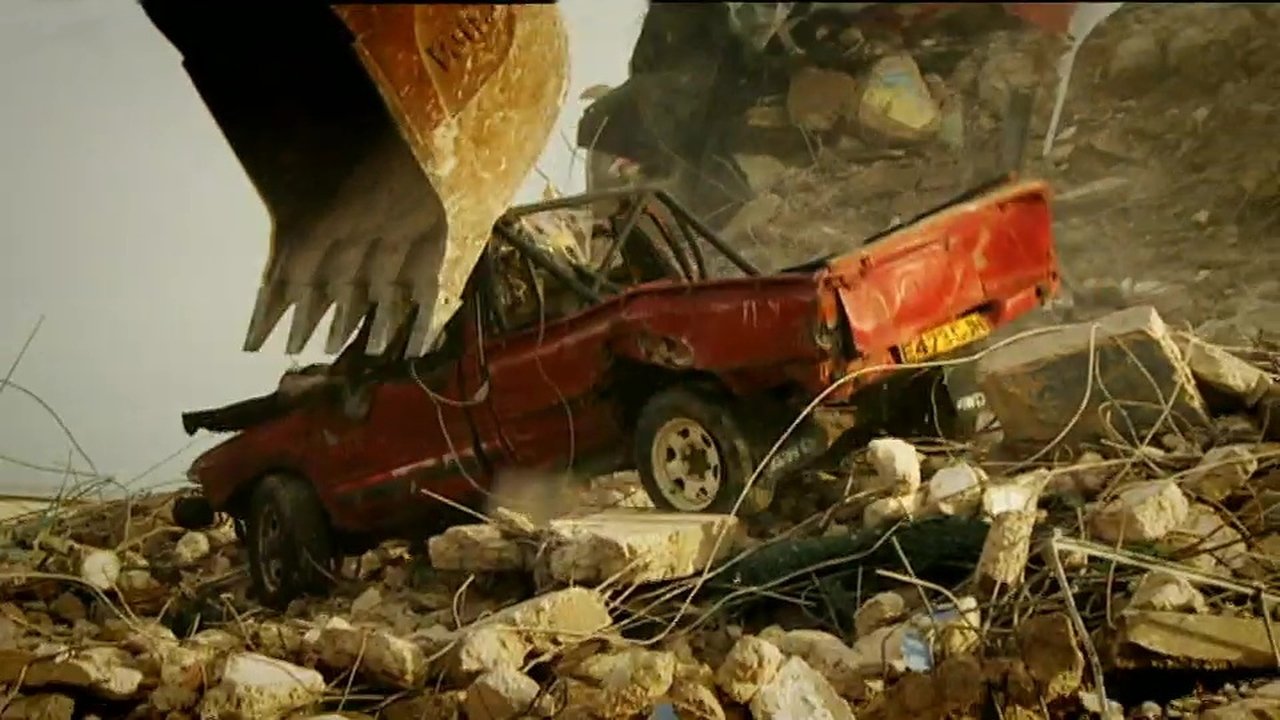 Top Gear - Season 3 Episode 6 : The Hilux Still Won't Die