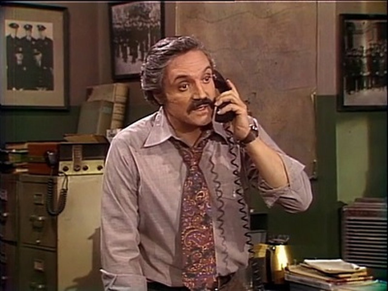 Barney Miller - Season 2 Episode 20 : The Psychiatrist