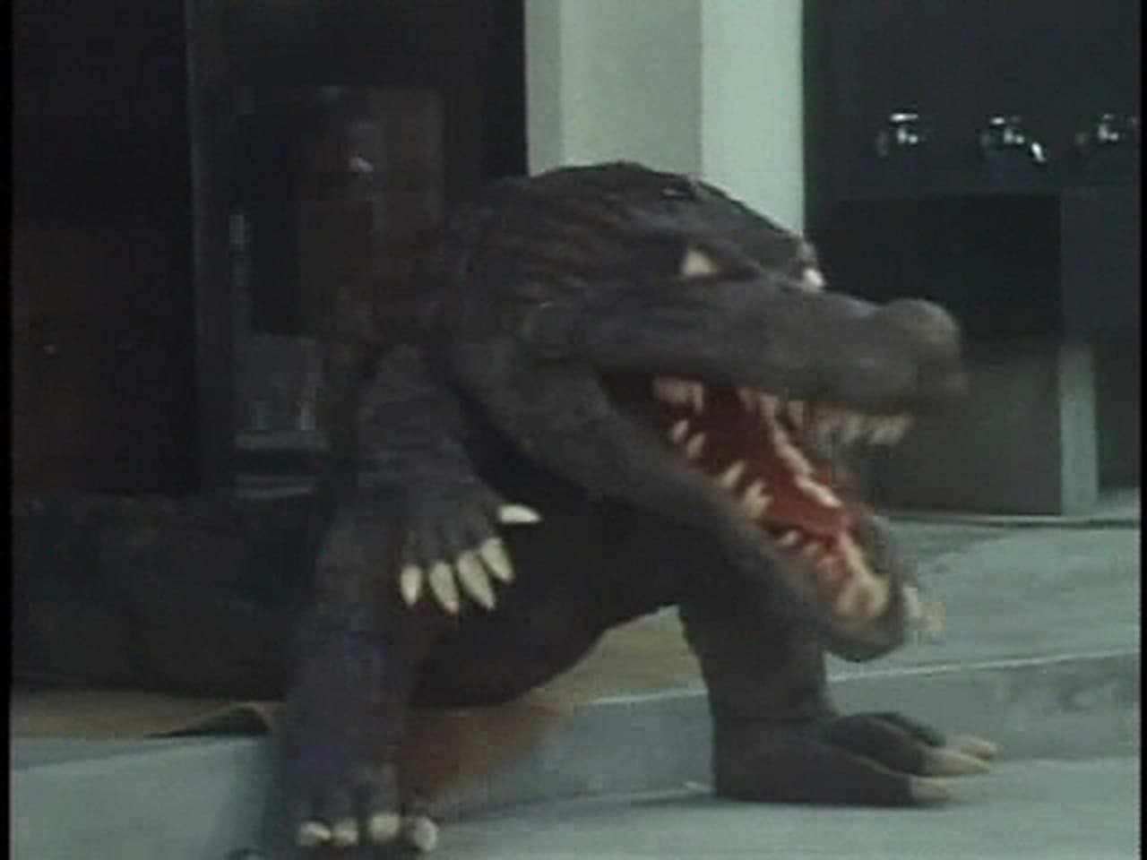 Kamen Rider - Season 4 Episode 8 : The Crocodile Beastman Who Attacked the School