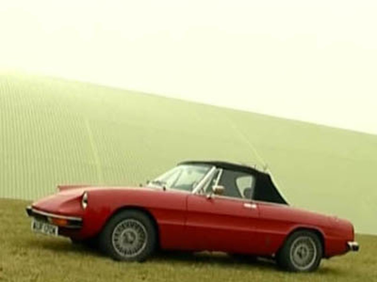 Wheeler Dealers - Season 4 Episode 5 : Alfa Romeo Spider Veloce (Part 1)