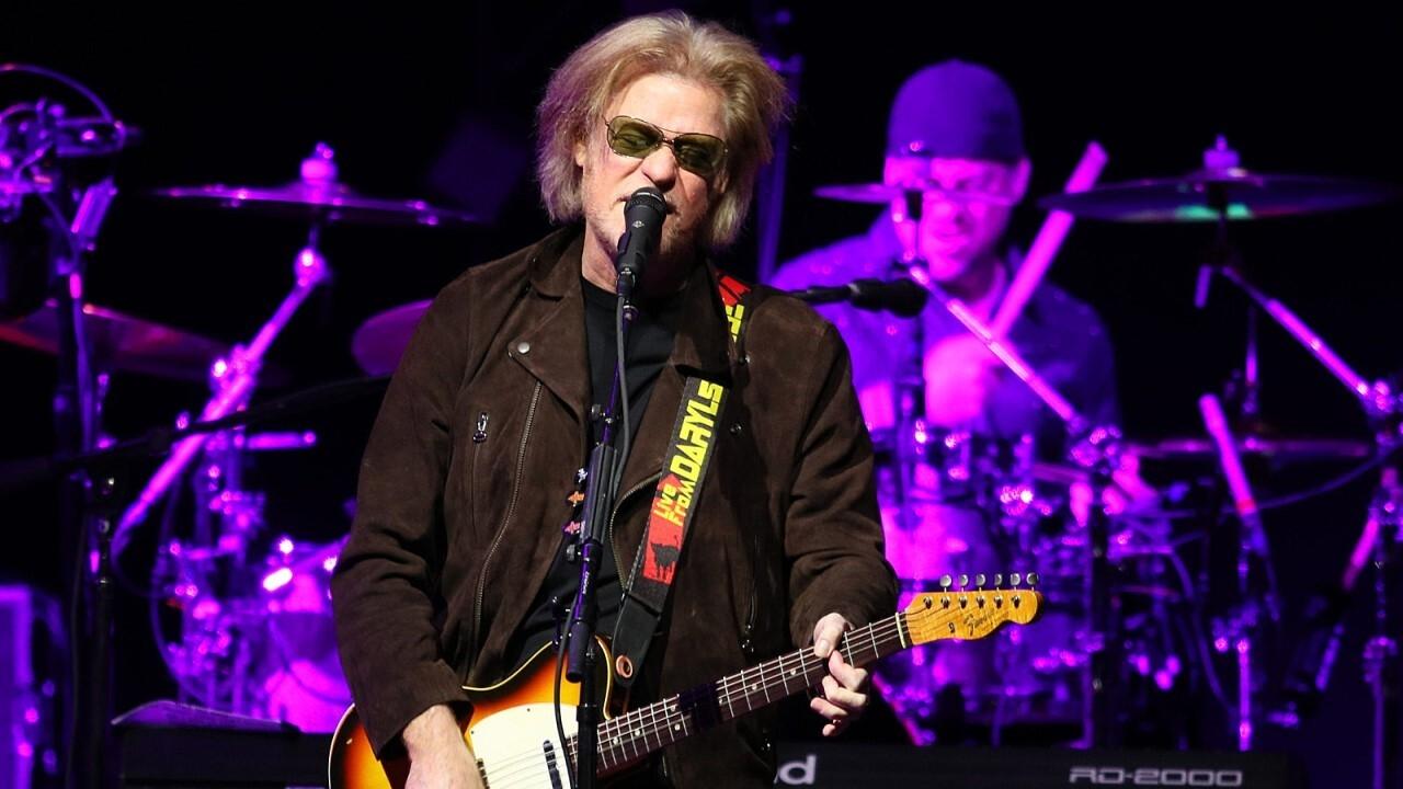 Daryl Hall & John Oates - Live in Dublin