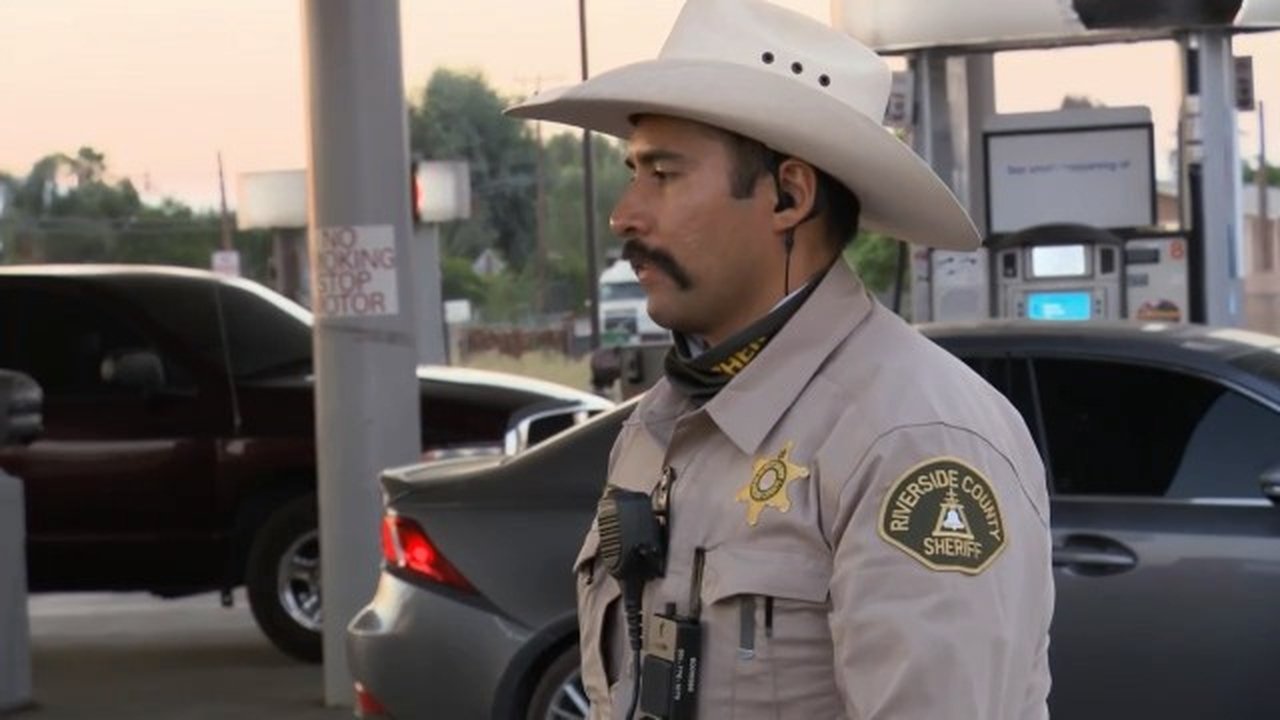 Cops - Season 33 Episode 30 : Cowboy Take Me Away