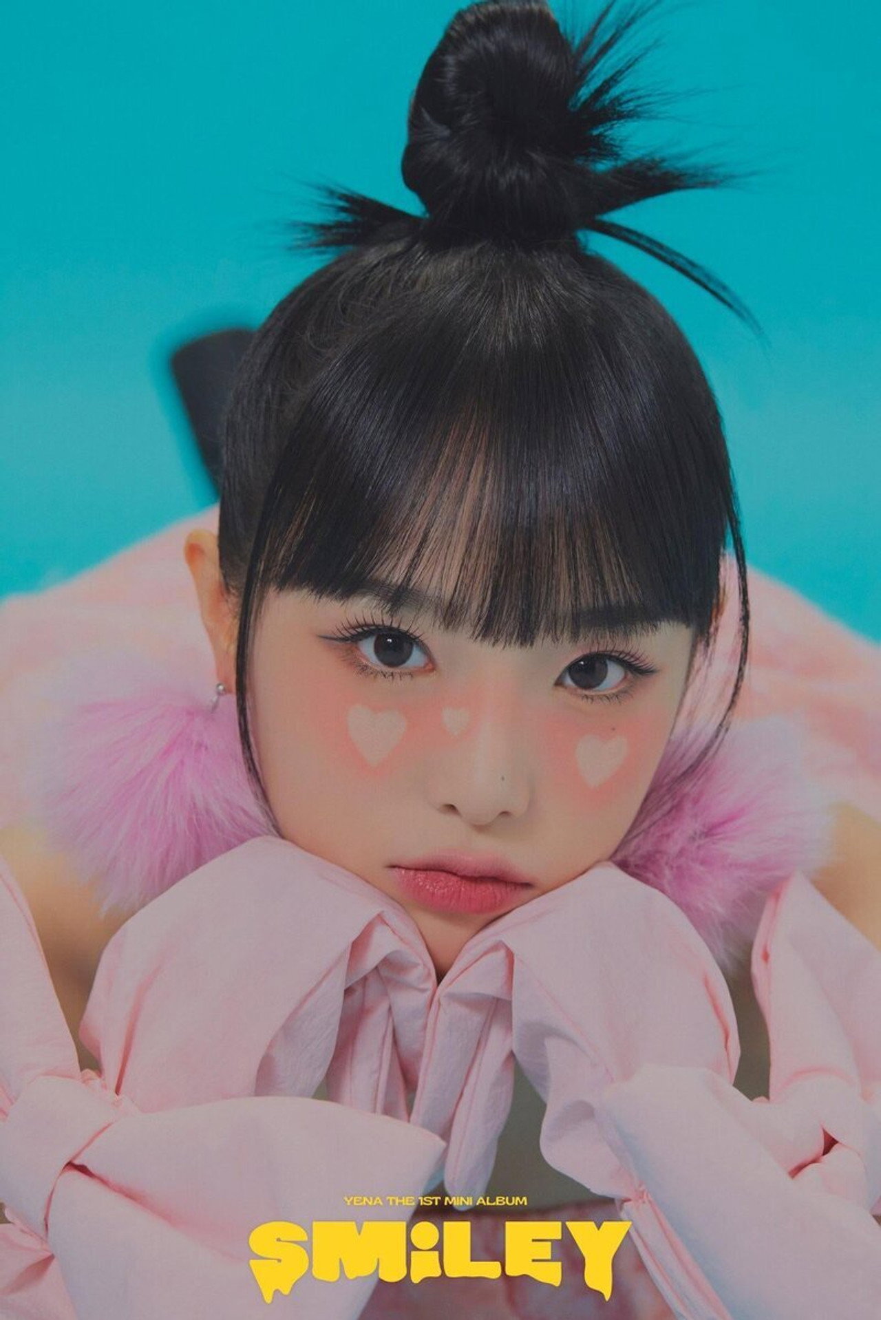 Yena Smiley Showcase  ˣ  ‿  ˣ Backdrop