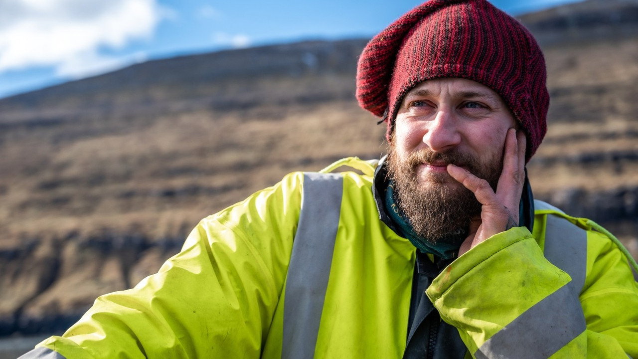 Bloody Tradition – Agree to Disagree backdrop