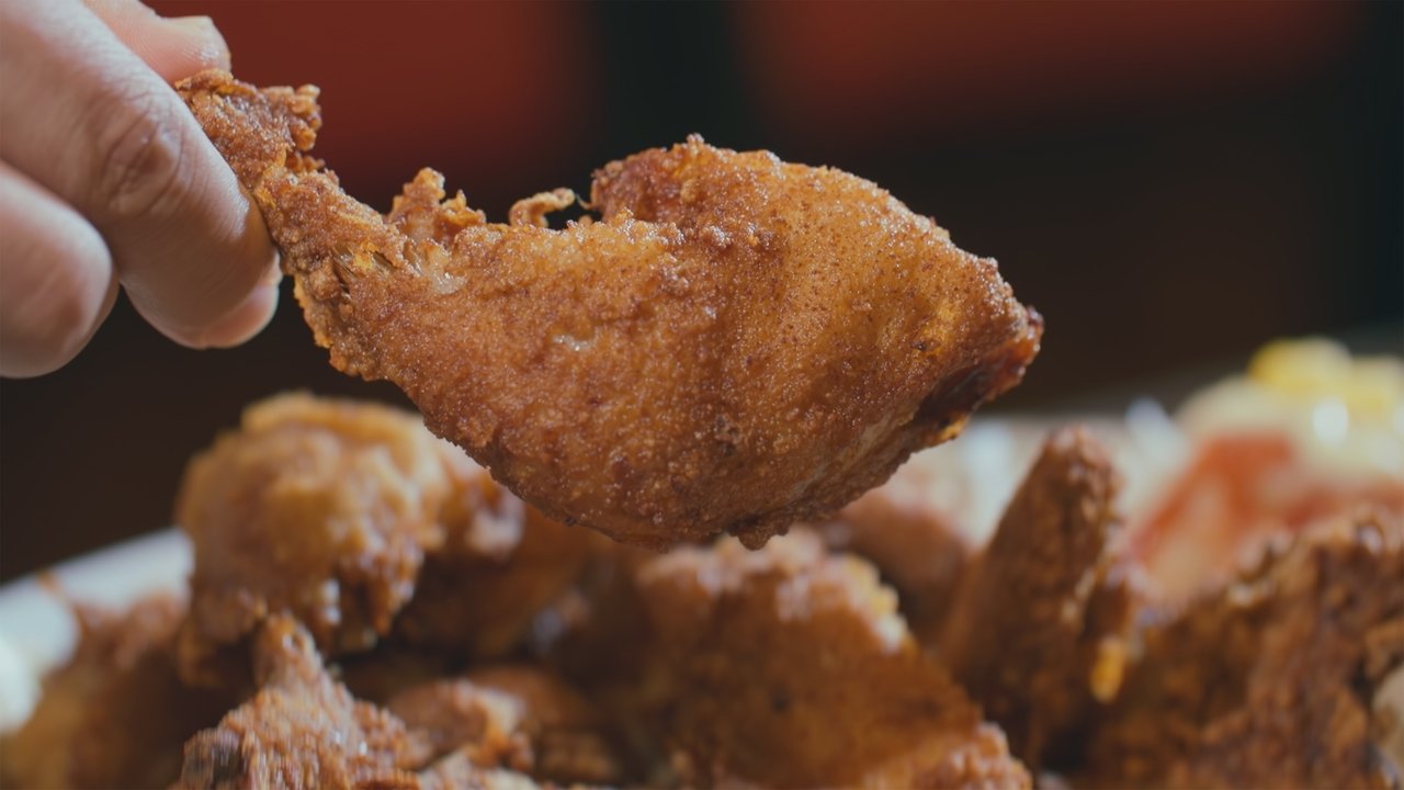 Chef's Go-To - Season 1 Episode 9 : 45 Years of Flavor: Legendary Old-School Fried Chicken