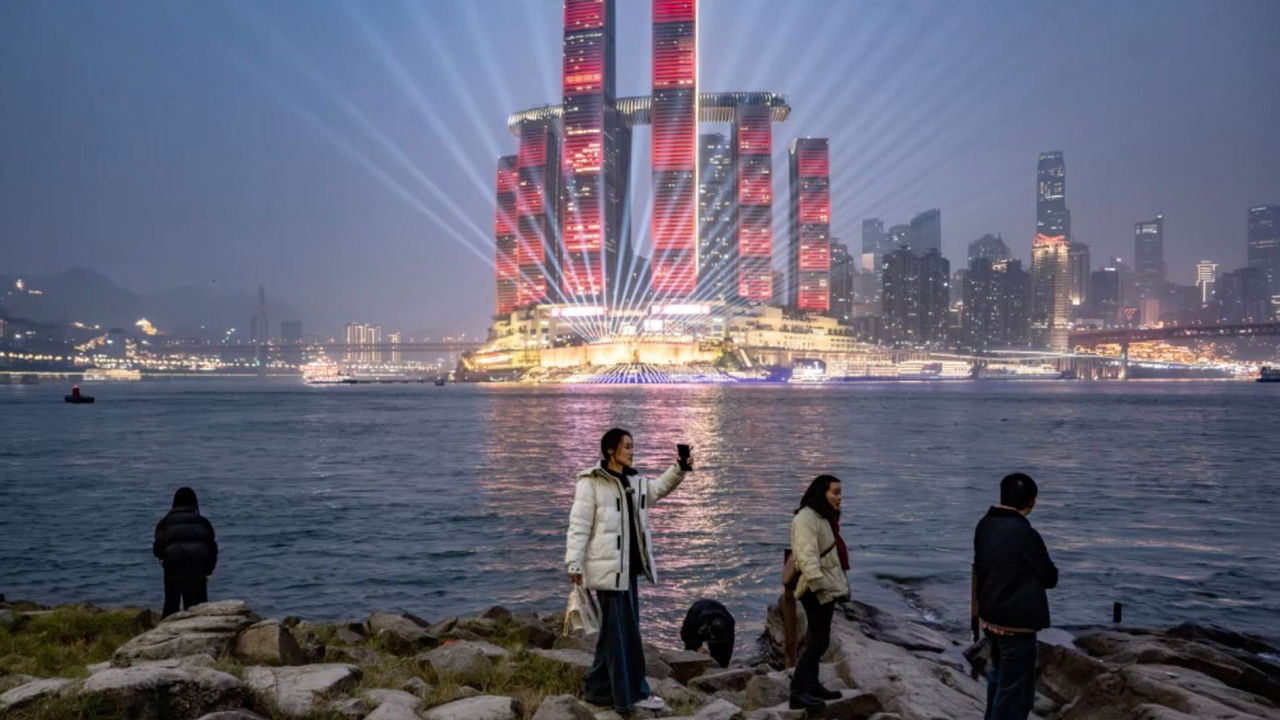 Le Dessous des images — Chongqing : la plus grande ville du monde