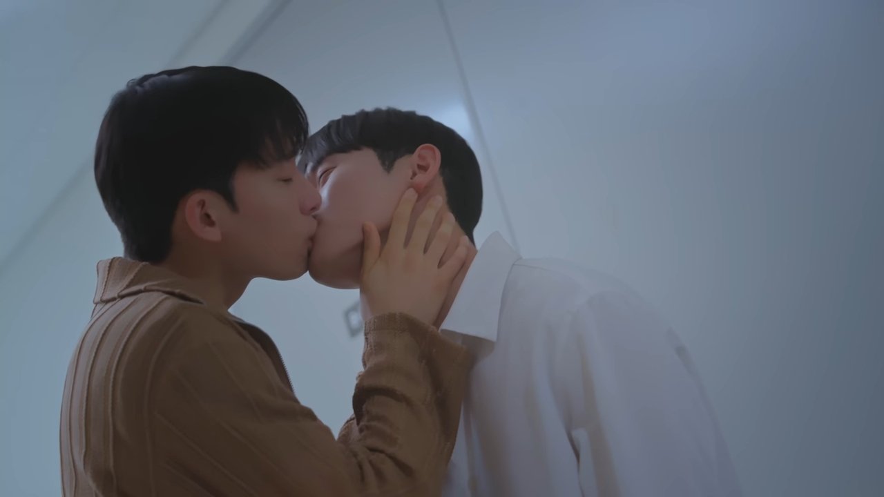 Kiss Kiss Sxx - Season 1 Episode 8 : Sleep Around, Still Mine (2)