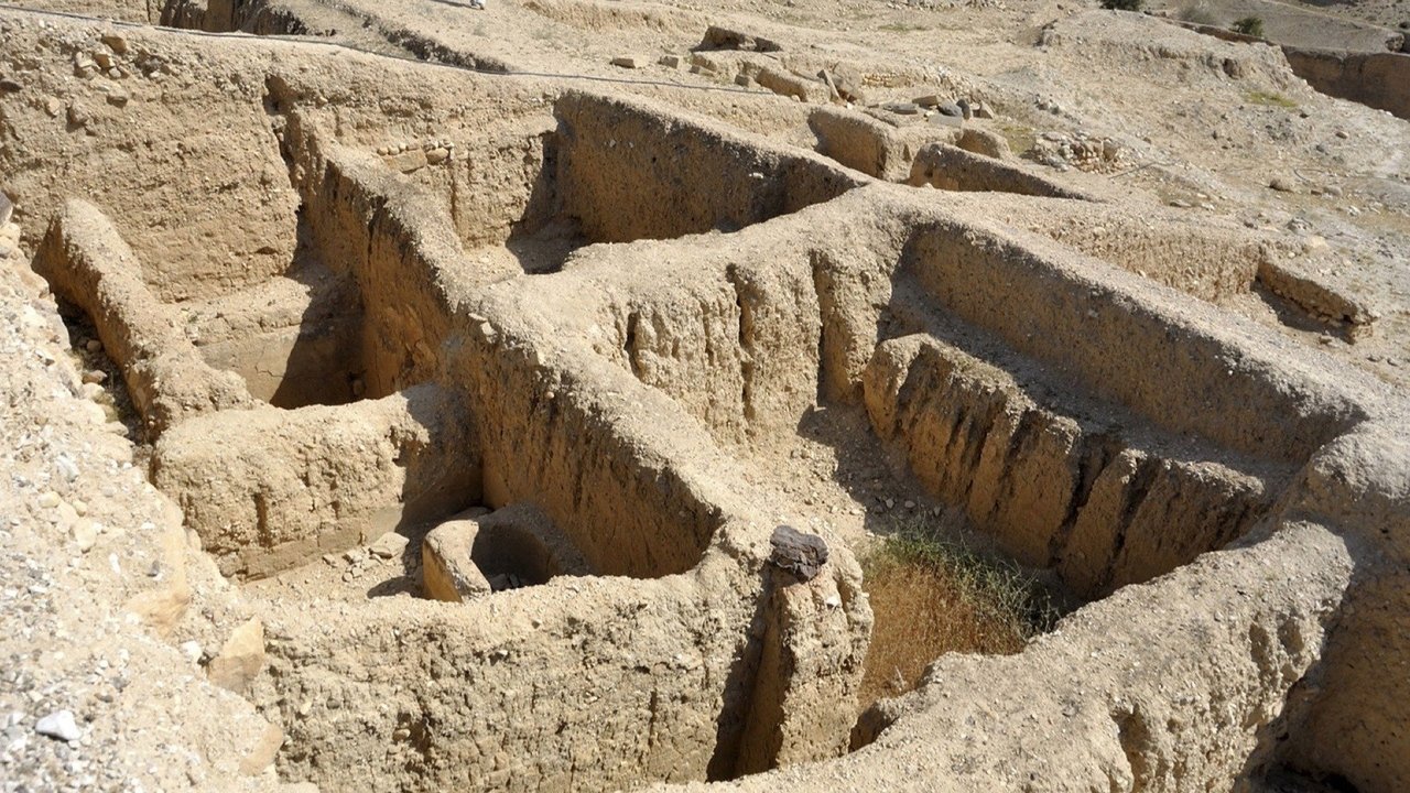 Jericho and Its Walls