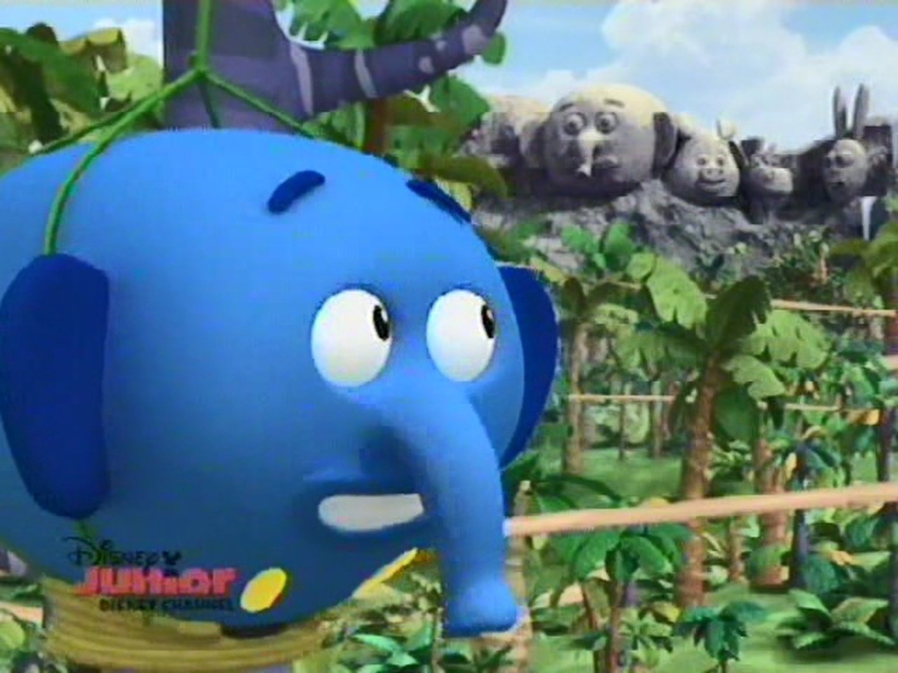 Jungle Junction - Season 2 Episode 5 : Ellyvan Goes Up