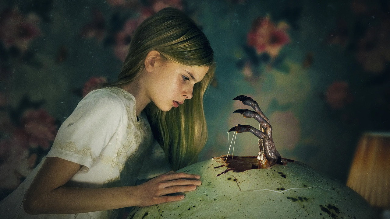 Hatching (2022) Hindi Dubbed