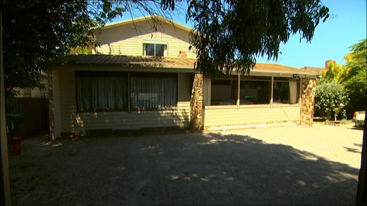 Selling Houses Australia - Season 3 Episode 9 : Mitcham