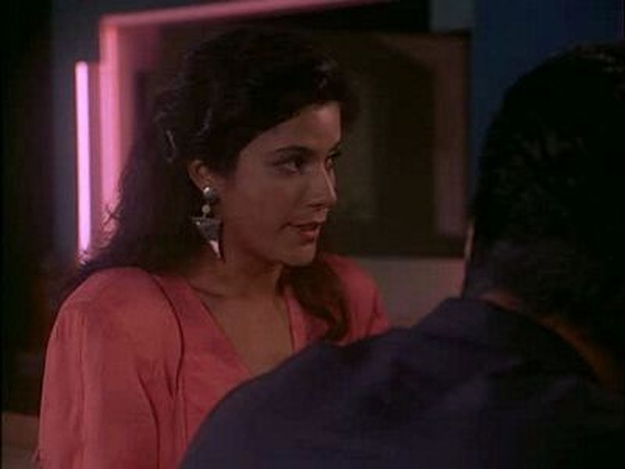 Miami Vice - Season 4 Episode 6 : God's Work