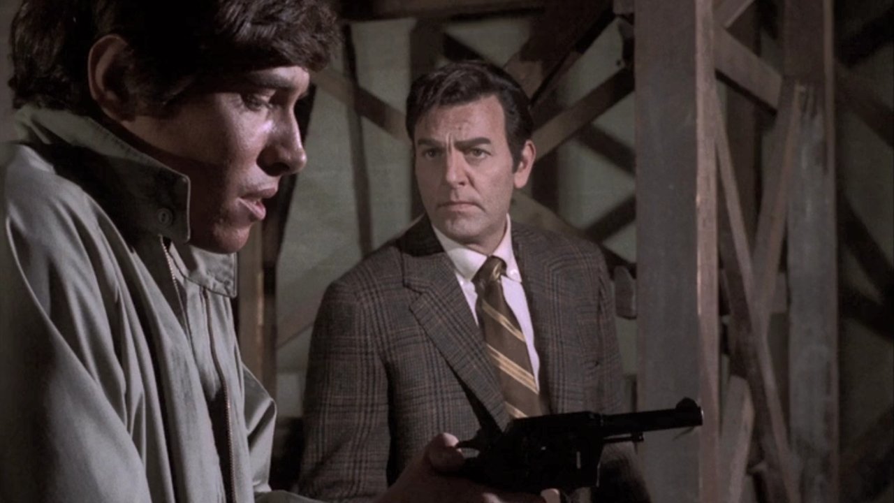 Mannix - Season 3 Episode 16 : A Chance at the Roses