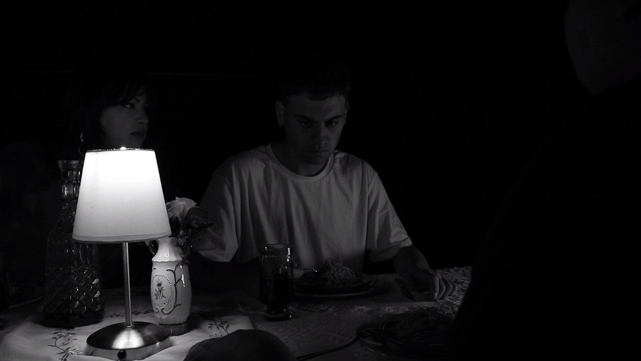 Almorzando entre muertos