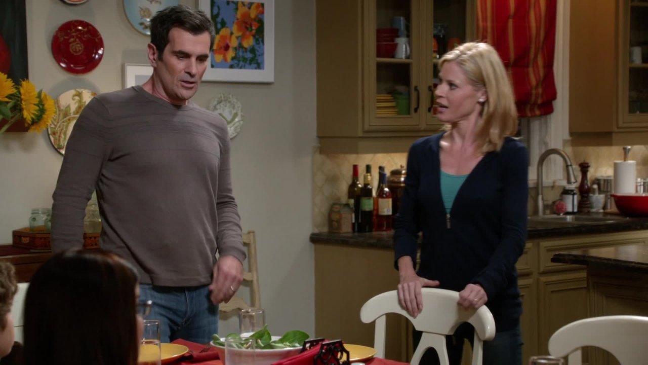 Modern Family - Season 3 Episode 2 : When Good Kids Go Bad