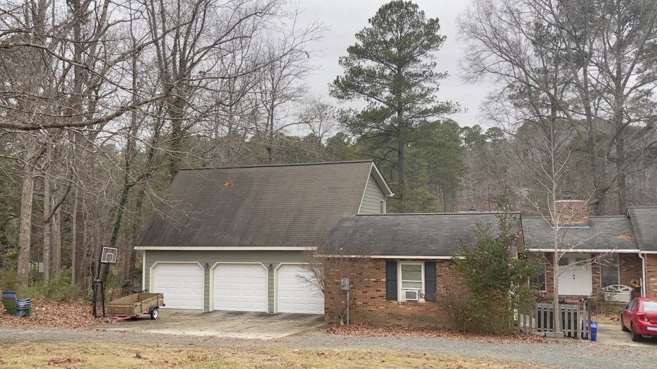 Davy Wallace — still 6