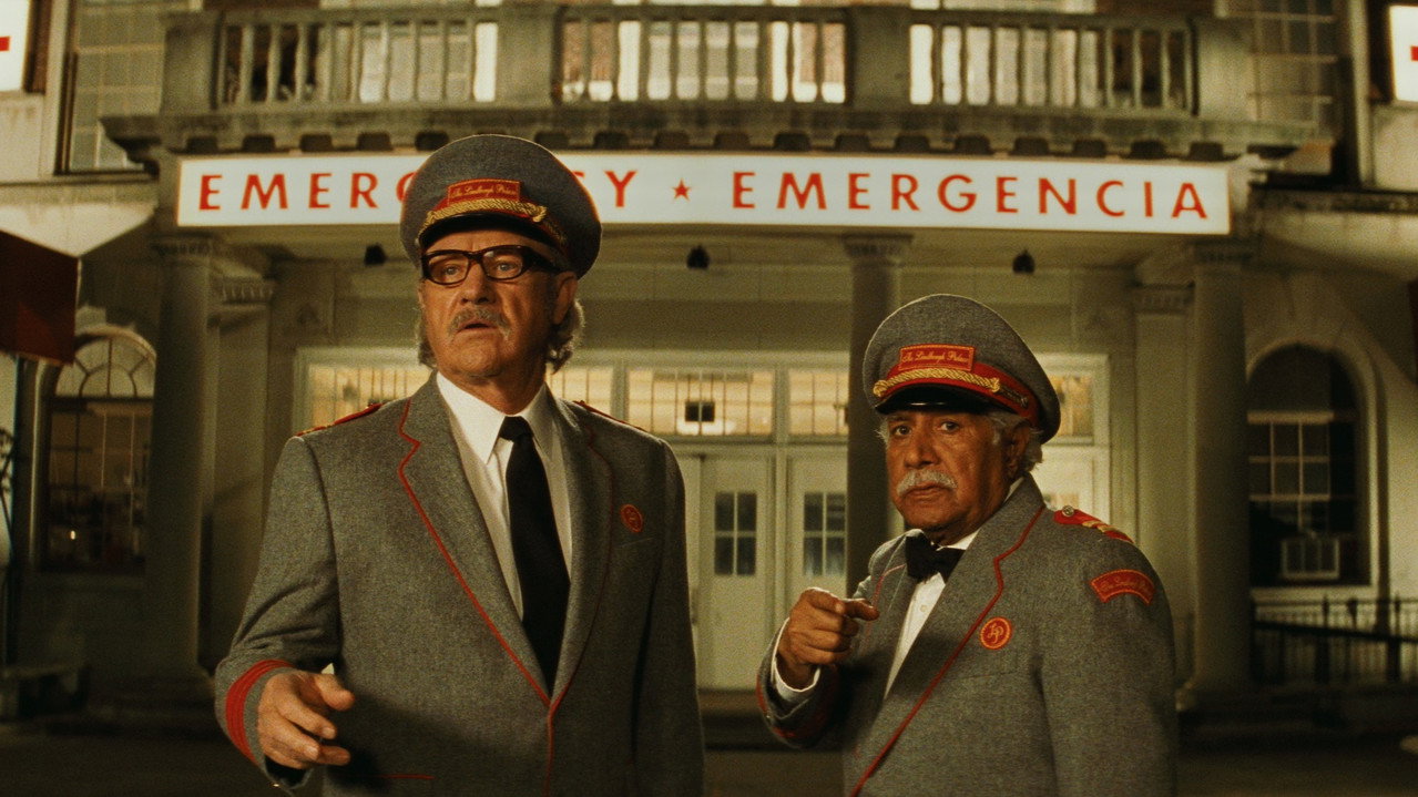 The Royal Tenenbaums background 54