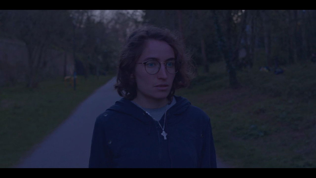 Dear Nobhead, backdrop