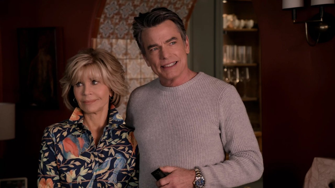 Grace and Frankie - Season 6 Episode 1 : The Newlyweds