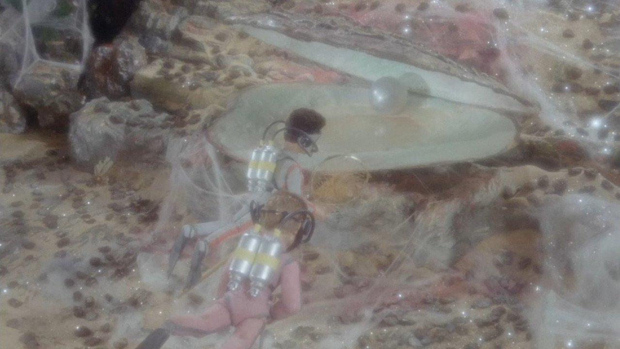 Stingray: Secret of the Giant Oyster still 2