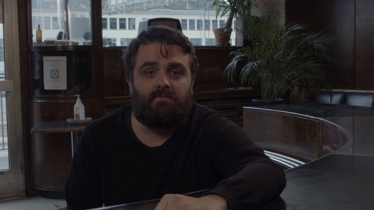 Tinderdamen backdrop