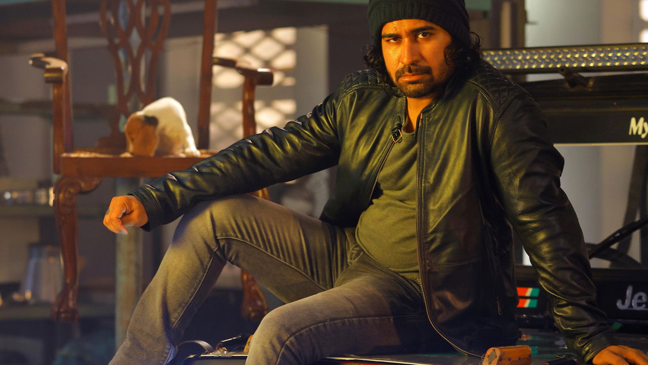 Mazhai Pidikatha Manithan backdrop