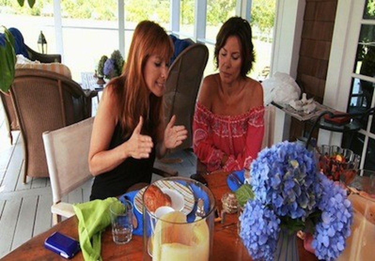 The Real Housewives of New York City - Season 3 Episode 2 : Dueling Labor Day Parties