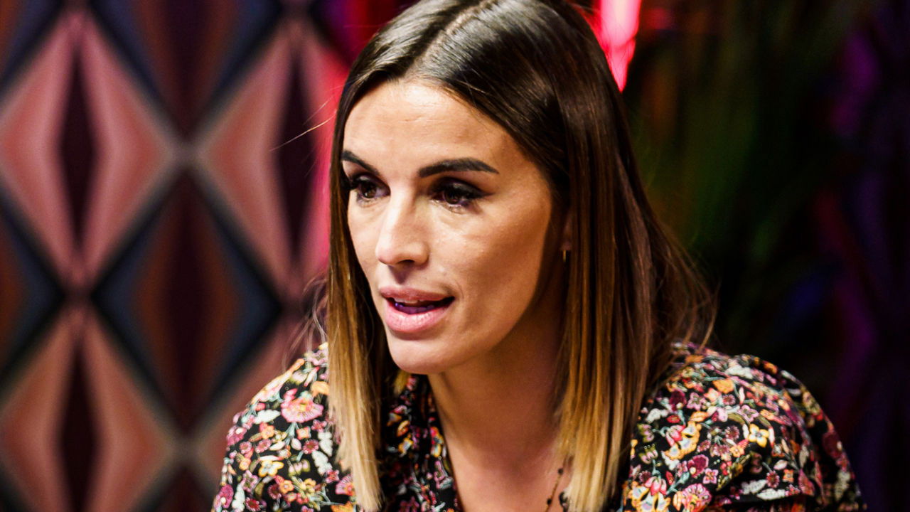 Las uñas — Épisode 6