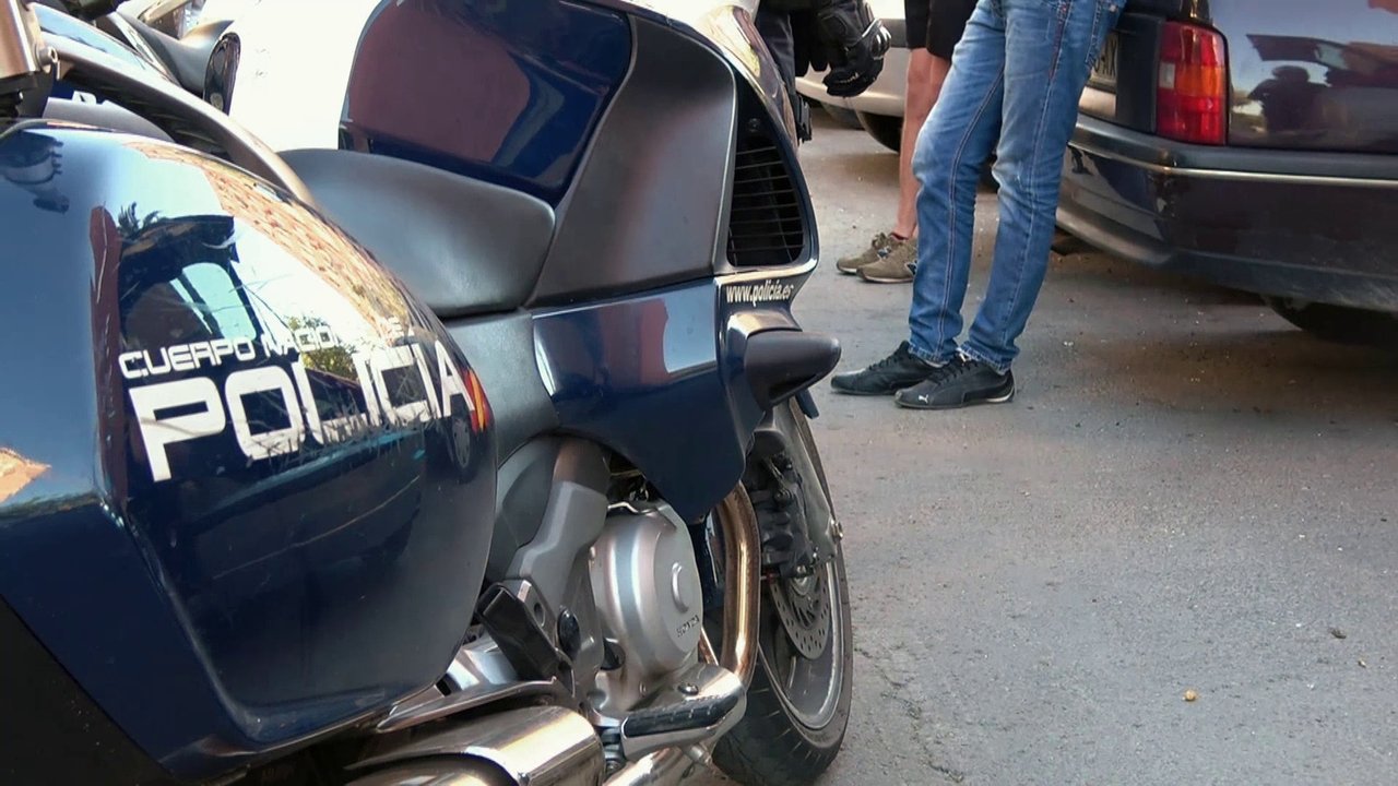 091: Alerta Policía - Season 2 Episode 14 : Episode 14