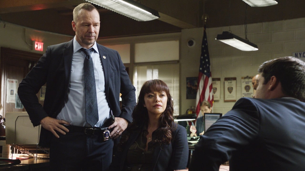 Blue Bloods - Season 8 Episode 4 : Out of the Blue