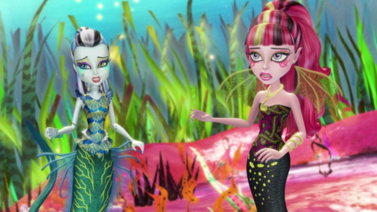 Monster High: Great Scarrier Reef background 11