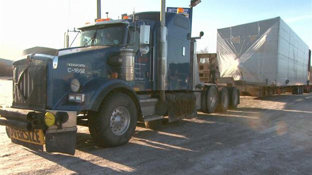 Ice Road Truckers - Season 4 Episode 12 : The Dalton Strikes Back