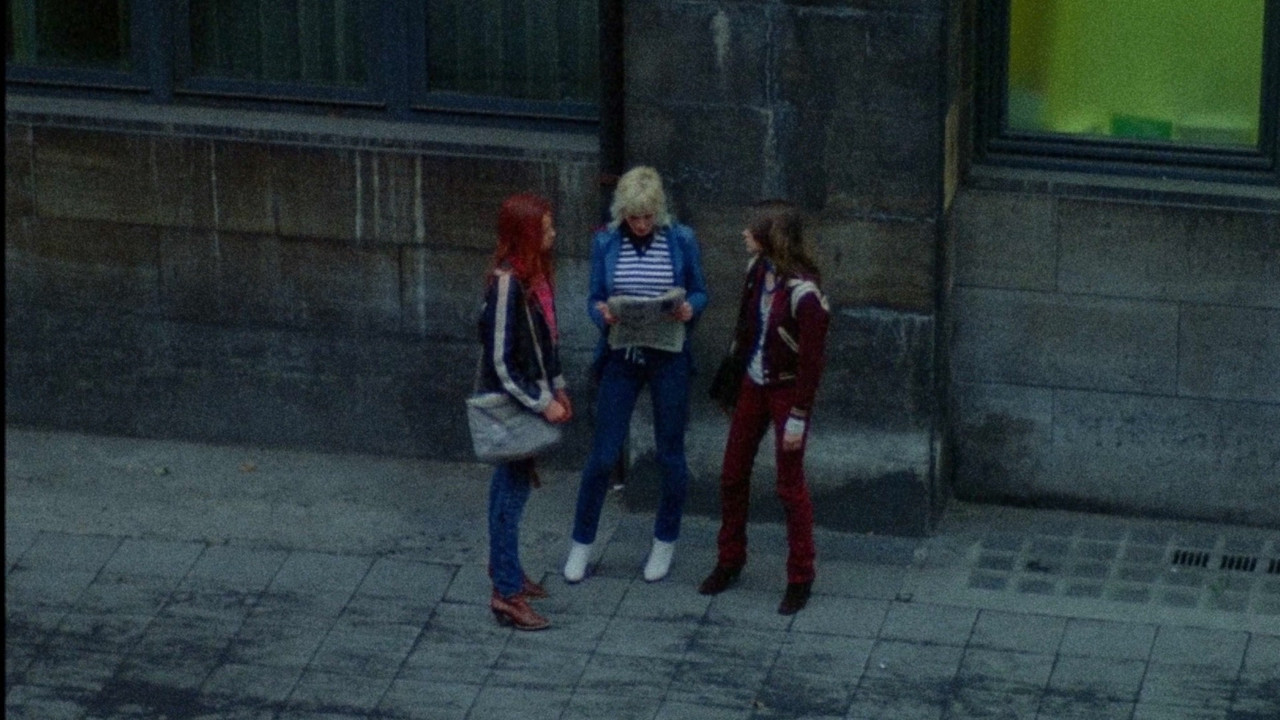Christiane F. background 56