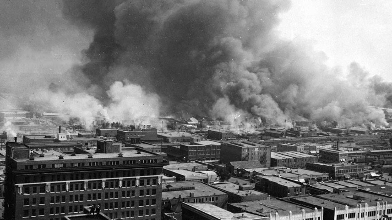 Scen från The Tulsa Lynching of 1921: A Hidden Story